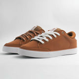 AL 50 Tawny Brown/White